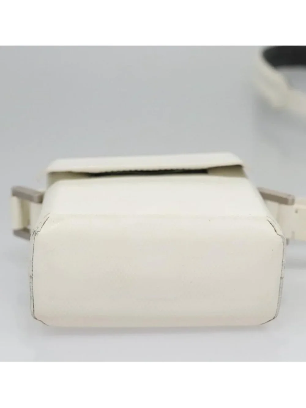 Authentic LOUIS VUITTON Damie Grasset Marty Pochette Shoulder Bag White LV